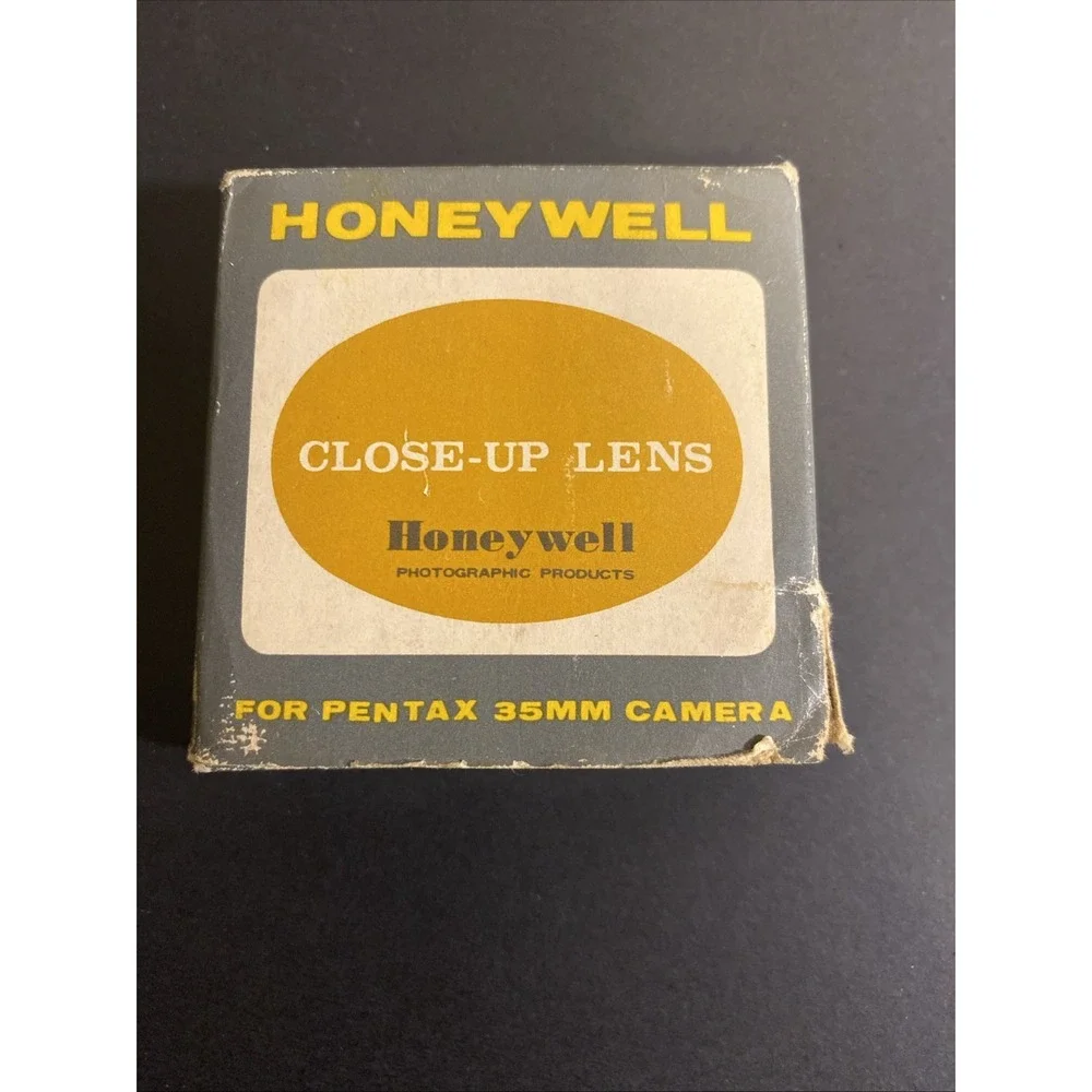Vintage Honeywell Close-Up Lens for Pentax 35MM Camera with Box Cat. No. 821